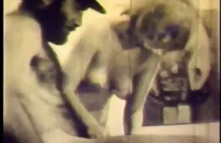 XXX Ein Soldat im video mit reifen frauen rauen zum kultivierten Ma ' am