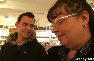 XXX Wichsen in Pelzmütze reife frauen free video