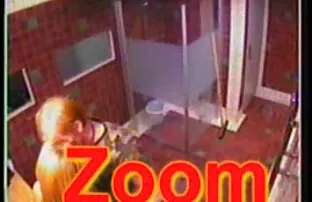 XXX Wir saßen im Zimmer, auf alte frauen nackt video dem Bett und machen Frauen lachen