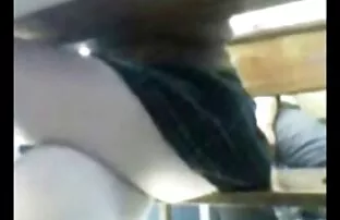 XXX Der Mann öffnete die Kleidung porno videos mit reifen frauen des Mädchens