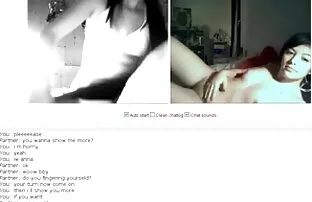 XXX Redhead in Strümpfen mit Titten vor video von reifen frauen der Kamera gelegt