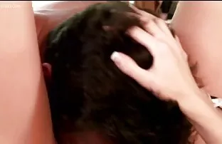 XXX Eine Frau scheint zu aufregend videos reife frauen für einen jungen Mann,