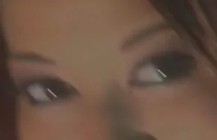 XXX Sex ist ein schöner Morgen in der Küche, ein gebräuntes ältere frauen sex videos Mädchen mit einem starken Mann