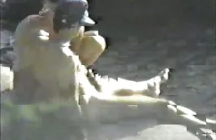 XXX Reifer hübscher reife frauen video Kerl in weißen Strümpfen